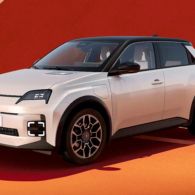 Renault 5 E-Tech Electric Roland-Garros